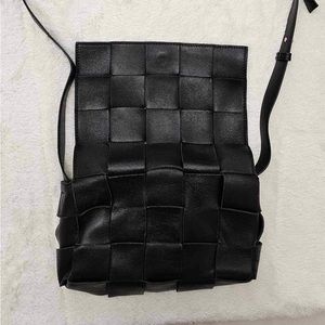 Bottega Veneta Cassette black leather bag